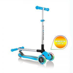 GLOBBER PRIMO FOLDABLE LIGHTS SCOOTER - LIGHT BLUE