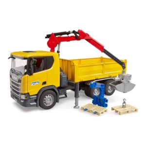 BRUDER SCANIA SUPER 560R CONSTRUCTION SITE TRUCK WITH CRANE & 2 PALLETS