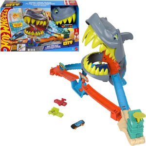HOT WHEELS CITY SHARK CHOMP BEACH PLAYSET